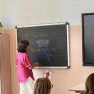 Scuola, firmato rinnovo del contratto. Valditara: "Aumenti per docenti e Ata di 150 e 110 euro" Scuola, firmato rinnovo del contratto. Valditara: "Aumenti per docenti e Ata di 150 e 110 euro"