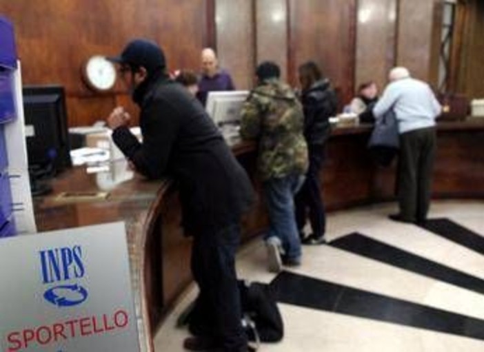 Rivalutazione pensioni nel 2027, come funziona l'aumento degli assegni