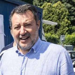 Caro carburanti, Salvini: "Italia aiuta Ucraina che bombarda raffinerie in Russia"
