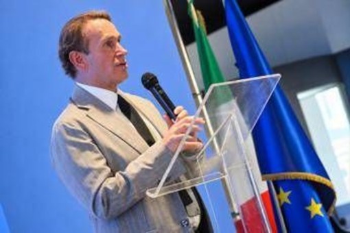 De Luca (Aises Ets/Spes Academy): "Industrie strategiche sono infrastrutture di sovranità" De Luca (Aises Ets/Spes Academy): "Industrie strategiche sono infrastrutture di sovranità"