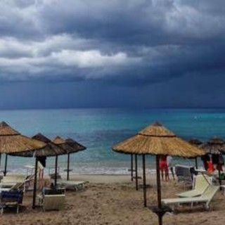 Stop al caldo africano tra sole e temporali: arriva la burrasca di fine Estate