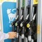 Eni estende il tetto al prezzo dei carburanti per tutto l'anno Eni estende il tetto al prezzo dei carburanti per tutto l'anno