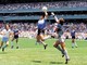 Maradona e il pallone de 'la mano de Dios', il cimelio venduto per 2,5 milioni Maradona e il pallone de 'la mano de Dios', il cimelio venduto per 2,5 milioni