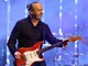 Papà a 64 anni, la rock star anni '80 dà il benvenuto al suo terzo figlio