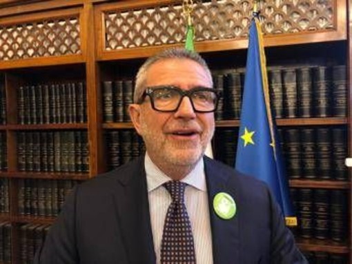 Sanità, Zaffini: "Tutelare sovranità nazionale dei dati sanitari" Sanità, Zaffini: "Tutelare sovranità nazionale dei dati sanitari"