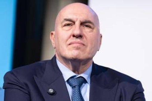Iran, Crosetto: "Passaggio navi italiane per Bab el-Mandeb senza attendere l'Ue e con la nostra Marina" Iran, Crosetto: "Passaggio navi italiane per Bab el-Mandeb senza attendere l'Ue e con la nostra Marina"