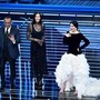 Sanremo 2026, ascolti terza serata: 9,5 milioni di spettatori e 60,6% di share Sanremo 2026, ascolti terza serata: 9,5 milioni di spettatori e 60,6% di share