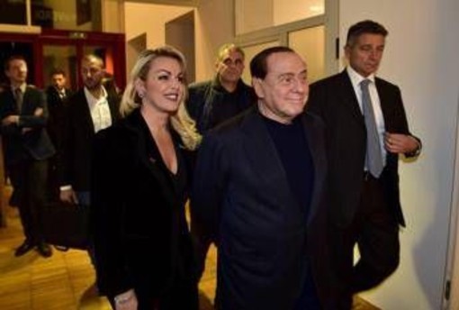 Francesca Pascale e i compleanni con Berlusconi: "La prima festa insieme per i 70. Manca il suo carisma, sarebbe bello Arcore luogo della memoria" Francesca Pascale e i compleanni con Berlusconi: "La prima festa insieme per i 70. Manca il suo carisma, sarebbe bello Arcore luogo della memoria"