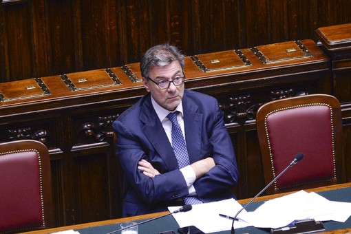 Deficit/Pil a -3,1%, Giorgetti “L’Italia non esce dalla procedura d’infrazione” Deficit/Pil a -3,1%, Giorgetti “L’Italia non esce dalla procedura d’infrazione”