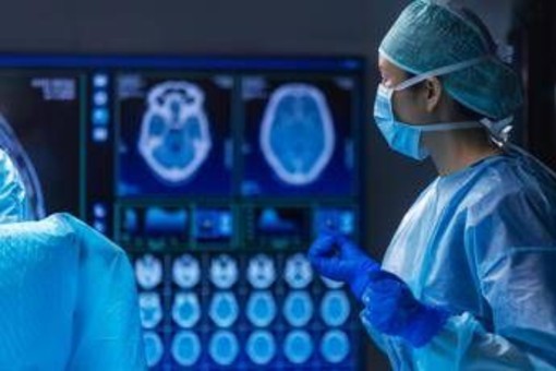 Gemelli siamesi, neurochirurgo Giussani: "Con gli avatar separazioni più precise e sicure" Gemelli siamesi, neurochirurgo Giussani: "Con gli avatar separazioni più precise e sicure"