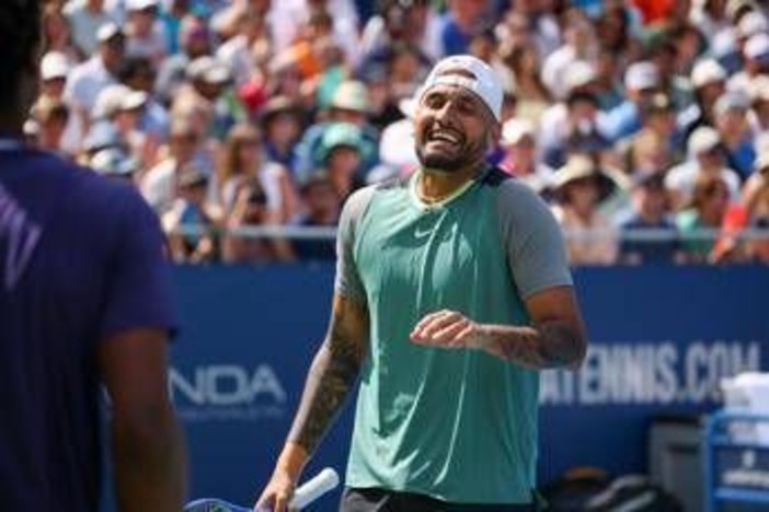 Kyrgios, dopo le critiche a Sinner la sfida a Sabalenka: &quot;Pensate davvero che possa vincere contro di me?&quot;