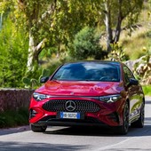 Mercedes-Benz CLA, l’elettrica che ridefinisce l’intelligenza su quattro ruote Mercedes-Benz CLA, l’elettrica che ridefinisce l’intelligenza su quattro ruote