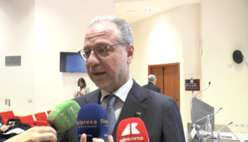 Obeso o sovrappeso 1 ragazzo su 5, proposta di legge per screening adolescenti Obeso o sovrappeso 1 ragazzo su 5, proposta di legge per screening adolescenti