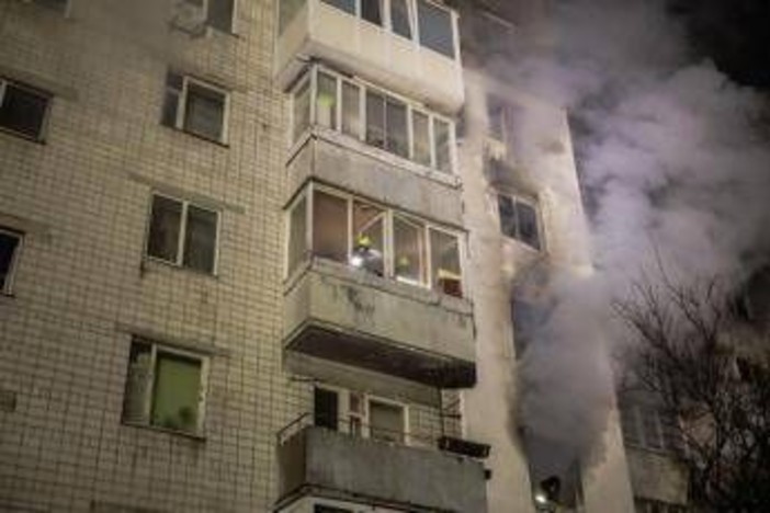 Ucraina, nuovi raid russi. Delegazione Kiev negli Usa per negoziati