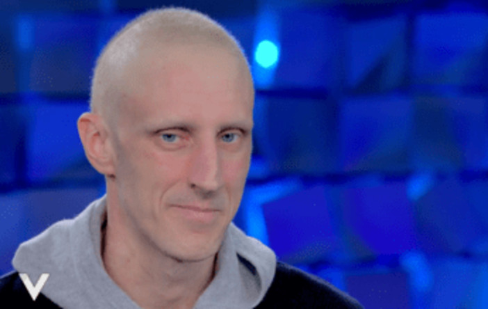 Verissimo, Polonara: "Passato un incubo". La moglie: "In coma non l'ho mai lasciato solo" Verissimo, Polonara: "Passato un incubo". La moglie: "In coma non l'ho mai lasciato solo"