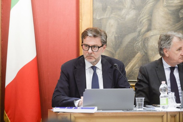Patto stabilità, Giorgetti “Difficile sostenere clausola che esclude spese difesa”