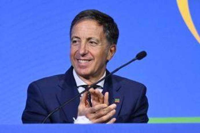 Suppletive, centrodestra esulta per Roscioli: "Vinto senza Vannacci". Meloni: "Ci siamo imposti sul campo larghissimo" Suppletive, centrodestra esulta per Roscioli: "Vinto senza Vannacci". Meloni: "Ci siamo imposti sul campo larghissimo"