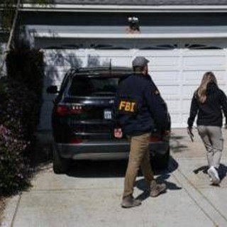 Attentato a Washington, Allen e il manifesto contro Trump: "Stop ai suoi crimini"