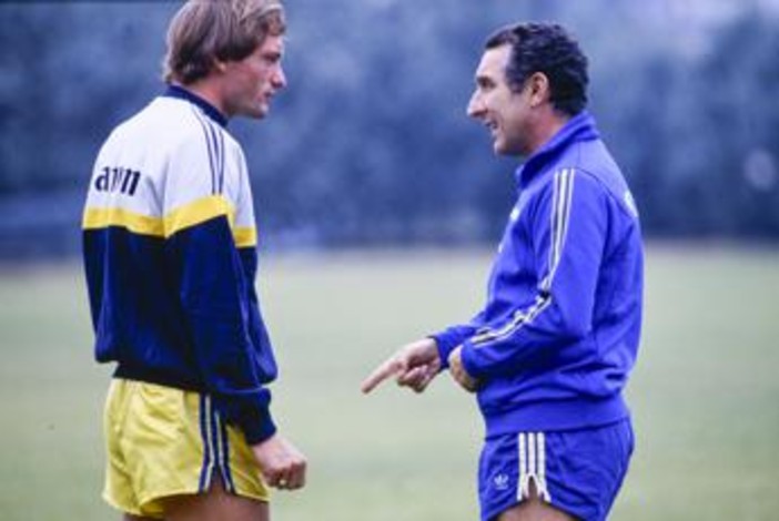 Morto a 91 anni Osvaldo Bagnoli, l'allenatore del Verona campione d'Italia Morto a 91 anni Osvaldo Bagnoli, l'allenatore del Verona campione d'Italia
