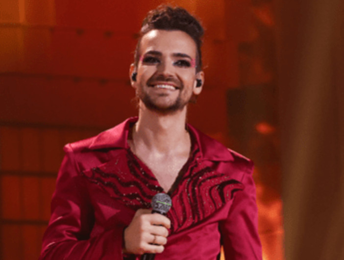 La volta buona, Valerio Scanu: "Mi opererò per ridurre la lassità cutanea"