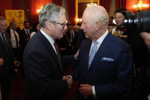 Re Carlo 'saluta' Starmer, il rapporto di stima: "D'accordo su temi sociali e ambiente"