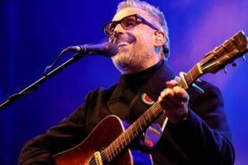 Sanremo 2026, Brunori Sas chi è: la cover con Maria Antonietta e Colombre