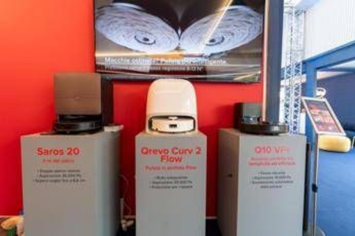 Sanremo, Roborock presenta la ‘kermesse del pulito’ in occasione dell’evento musicale più seguito d’Italia Sanremo, Roborock presenta la ‘kermesse del pulito’ in occasione dell’evento musicale più seguito d’Italia