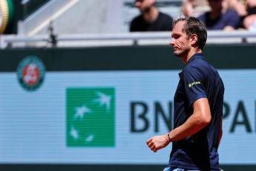 Sorpresa al Roland Garros, Medvedev subito eliminato: niente big match con Sinner in semifinale Sorpresa al Roland Garros, Medvedev subito eliminato: niente big match con Sinner in semifinale
