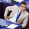 Ucraina, Vannacci contro Zelensky: "Ricatta l'Europa e vuole 70 miliardi"