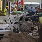 Grecia, crolla palazzina ad Atene: 6 dispersi tra cui 4 turisti