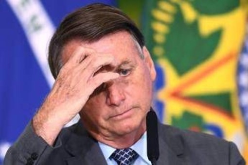 Brasile, l'ex presidente Bolsonaro operato per singhiozzo cronico