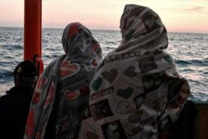 Migranti, Alarmphone: "Naufragio nel Mediterraneo, almeno 50 morti e un superstite"