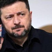 Ucraina, bilancio in rosso. NYT: "Zelensky chiede altri 23 miliardi all'Ue"