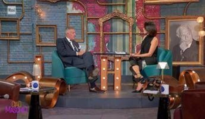 Luca Barbareschi: "In Italia se non hai un rapporto con la politica non puoi neanche spostare un gesso dalla lavagna"