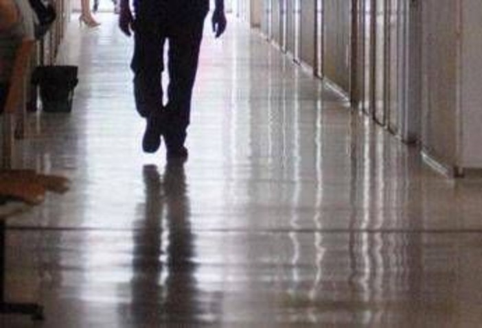 Focolaio di meningite a Napoli, l'ospedale smentisce i social: "E' falso"