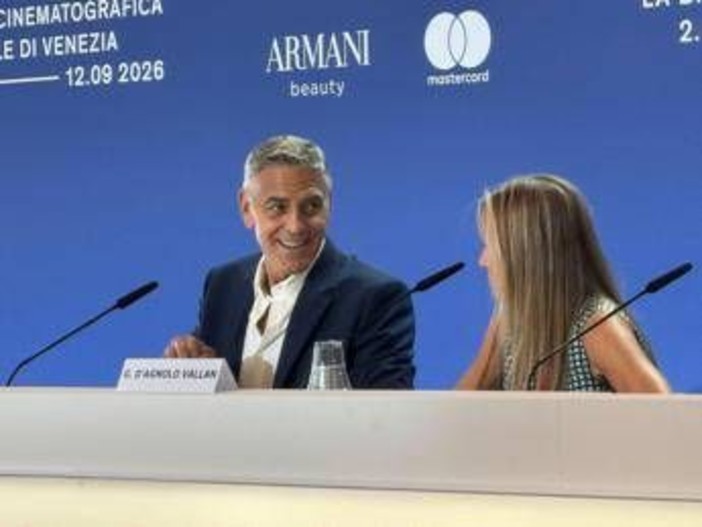 Mostra Venezia, George Clooney: "Ho smesso di fare il regista, la famiglia è la mia priorità" Mostra Venezia, George Clooney: "Ho smesso di fare il regista, la famiglia è la mia priorità"