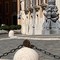 Sciame d'api a Montecitorio, transennato pilone all'ingresso