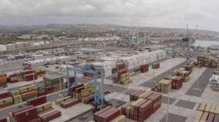 Porti, per Roma e Lazio primo semestre 2026 in crescita: oltre 6,4 mln di tonnellate di merci e quasi 1,56 mln di crocieristi Porti, per Roma e Lazio primo semestre 2026 in crescita: oltre 6,4 mln di tonnellate di merci e quasi 1,56 mln di crocieristi