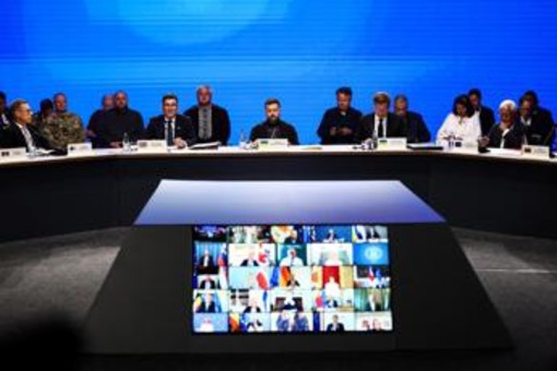 Ucraina, Macron annuncia l'esercitazione dei Volenterosi da ottobre. L'Italia non parteciperà Ucraina, Macron annuncia l'esercitazione dei Volenterosi da ottobre. L'Italia non parteciperà
