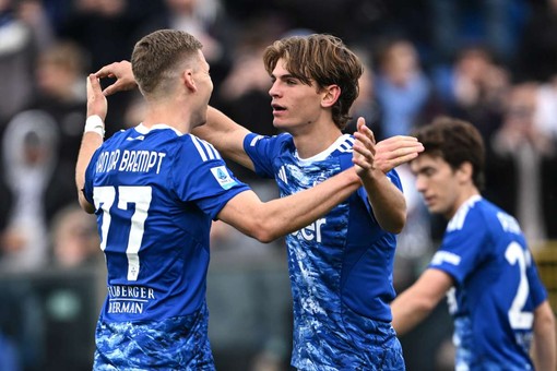 Pokerissimo Como, 5-0 al Pisa e sogno Champions sempre più vicino