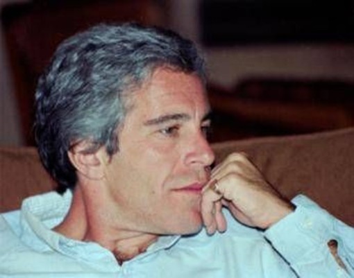 Caso Epstein, Dipartimento Giustizia pubblica oltre 3 milioni di pagine: "Trump ha chiesto trasparenza" Caso Epstein, Dipartimento Giustizia pubblica oltre 3 milioni di pagine: "Trump ha chiesto trasparenza"