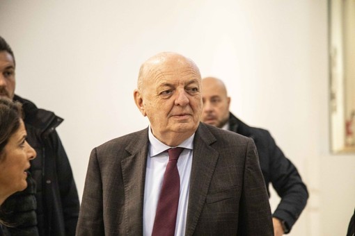 Pichetto Fratin “Controlli anti speculazioni, no a decisioni sull’onda del panico”