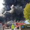Maxi incendio a Malo, fiamme in una fabbrica di laterizi: "Mantenere chiuse porte e finestre" Maxi incendio a Malo, fiamme in una fabbrica di laterizi: "Mantenere chiuse porte e finestre"