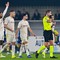 Verona-Como 0-1, Douvikas consegna l’Europa ai lariani Verona-Como 0-1, Douvikas consegna l’Europa ai lariani