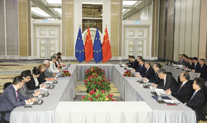 Cina: Premier Li, pronta a lavorare con UE su temi commerciali su basi paritarie Cina: Premier Li, pronta a lavorare con UE su temi commerciali su basi paritarie