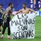 Argentina-Inghilterra, Lo Celso e Otamendi con striscione per Malvinas: rischio squalifica Argentina-Inghilterra, Lo Celso e Otamendi con striscione per Malvinas: rischio squalifica