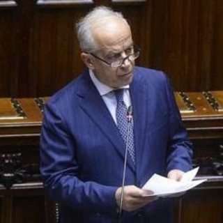 Scontri Askatasuna, Piantedosi: "Sequestrati coltelli e sassi, evitati danni ben più gravi" Scontri Askatasuna, Piantedosi: "Sequestrati coltelli e sassi, evitati danni ben più gravi"