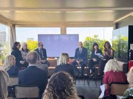 Vitiligine e alopecia per oltre 270mila italiani, nuove prospettive dalla ricerca Vitiligine e alopecia per oltre 270mila italiani, nuove prospettive dalla ricerca