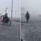 Russi in moto tra la nebbia: in un video virale l'assalto a Pokrovsk mentre la città resiste Russi in moto tra la nebbia: in un video virale l'assalto a Pokrovsk mentre la città resiste