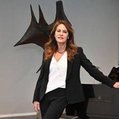 Elena Sofia Ricci: "Prima serata troppo tardi, mancanza di rispetto per il pubblico"